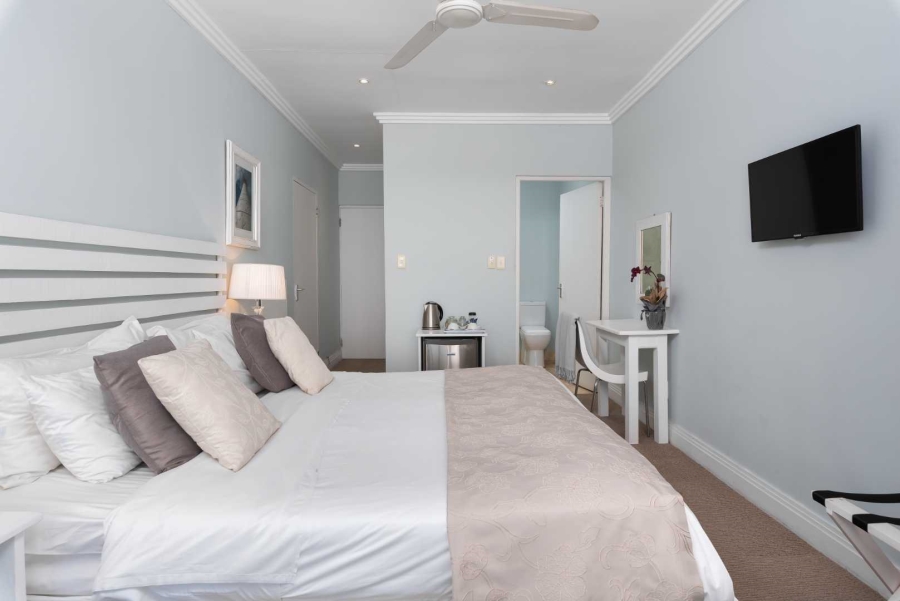 7 Bedroom Property for Sale in Camps Bay Western Cape